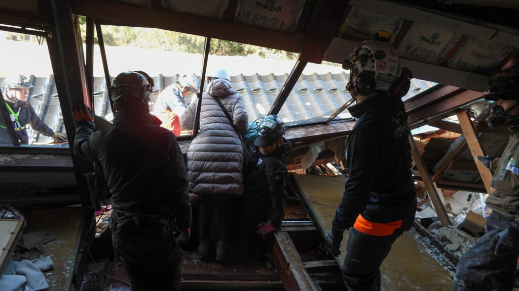 能登半島地震 家内もいっしょに現場で確認作業